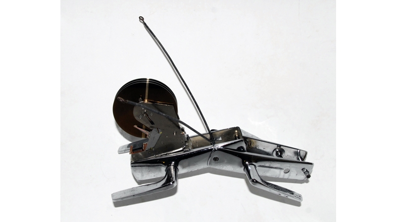 Michel_Derozier Sculpture_Objet Sauterelle